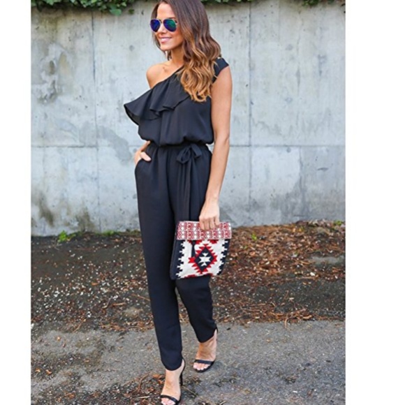 ABIGAIL Black One Shoulder Jumpsuit - Picture 3 of 5